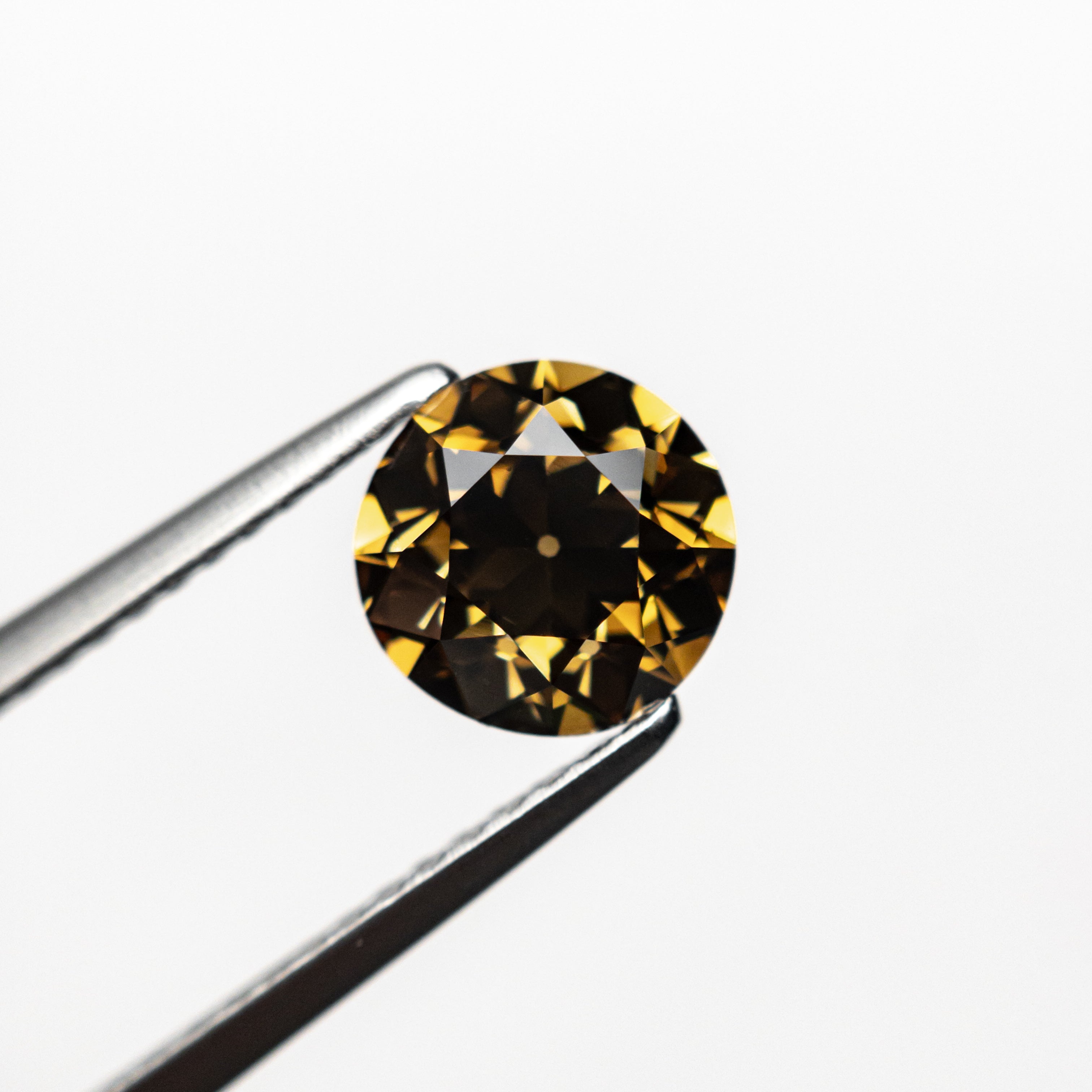 1.27ct 6.69x6.61x4.27mm VS2 C8 Round Brilliant π¨π¦ 22307-02