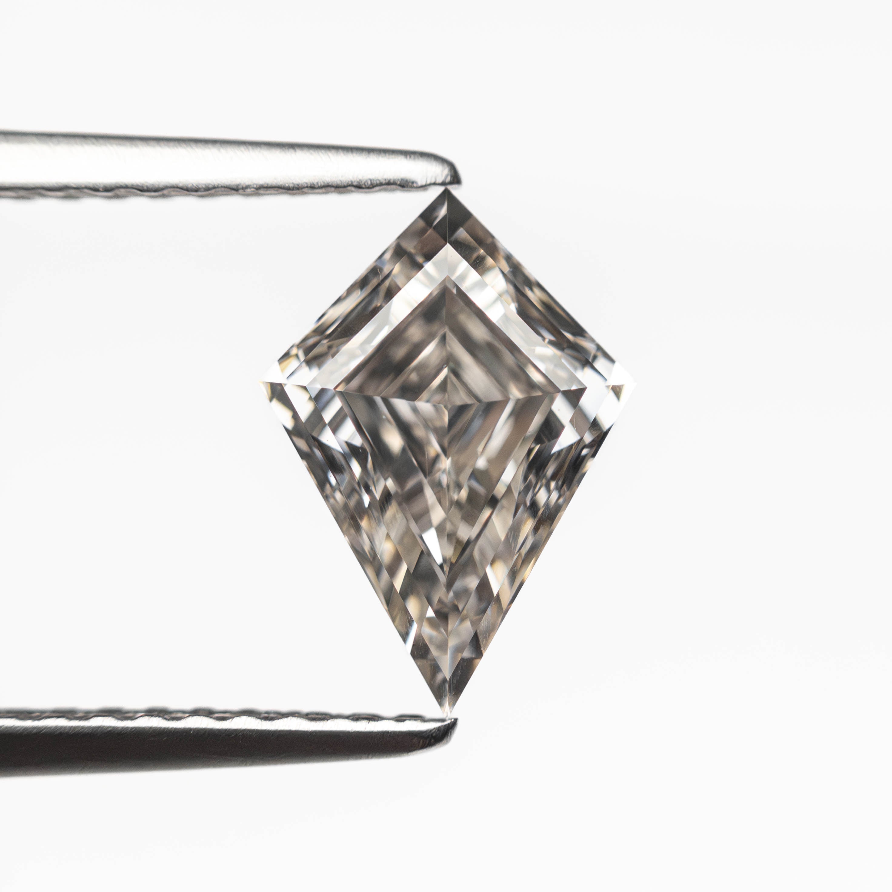 1.36ct 9.74x6.92x4.22mm VS1 L Kite Step Cut 🇨🇦 24995-01