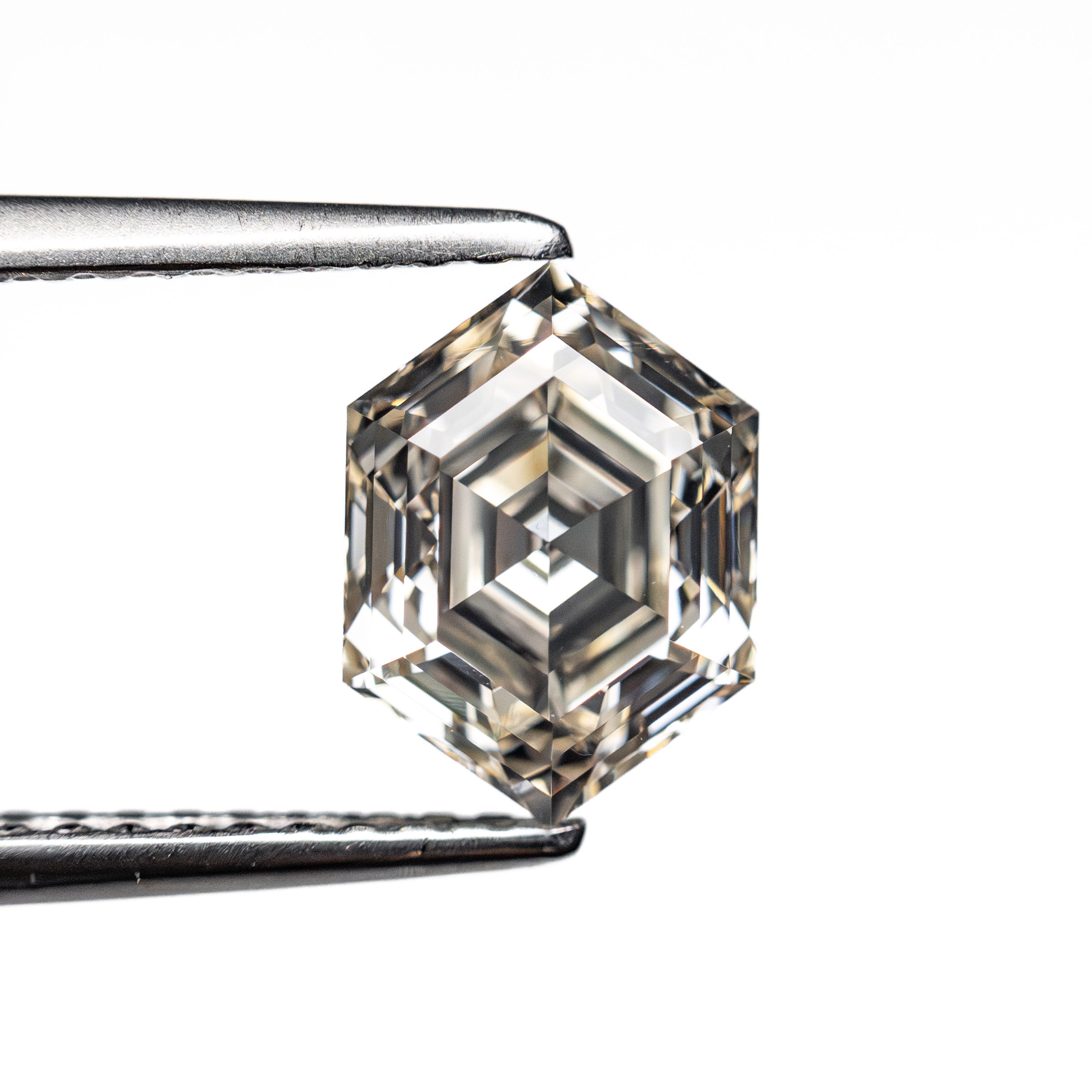 1.60ct 8.52x6.21x4.33mm VS1 M Hexagon Step Cut π¨π¦ 26831-01