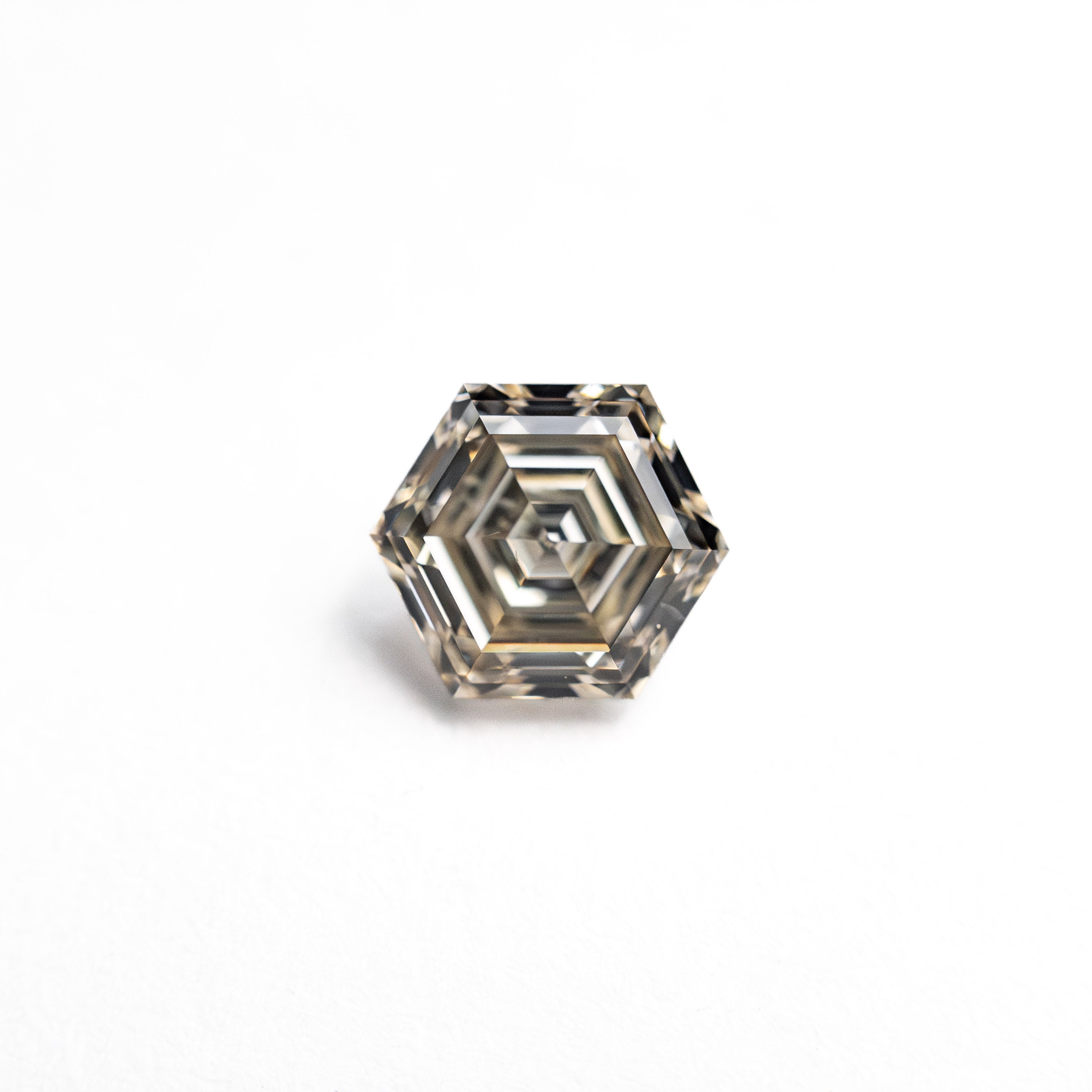 0.61ct 5.73x4.89x3.04mm SI1 M Hexagon Step Cut π¨π¦ 26844-01