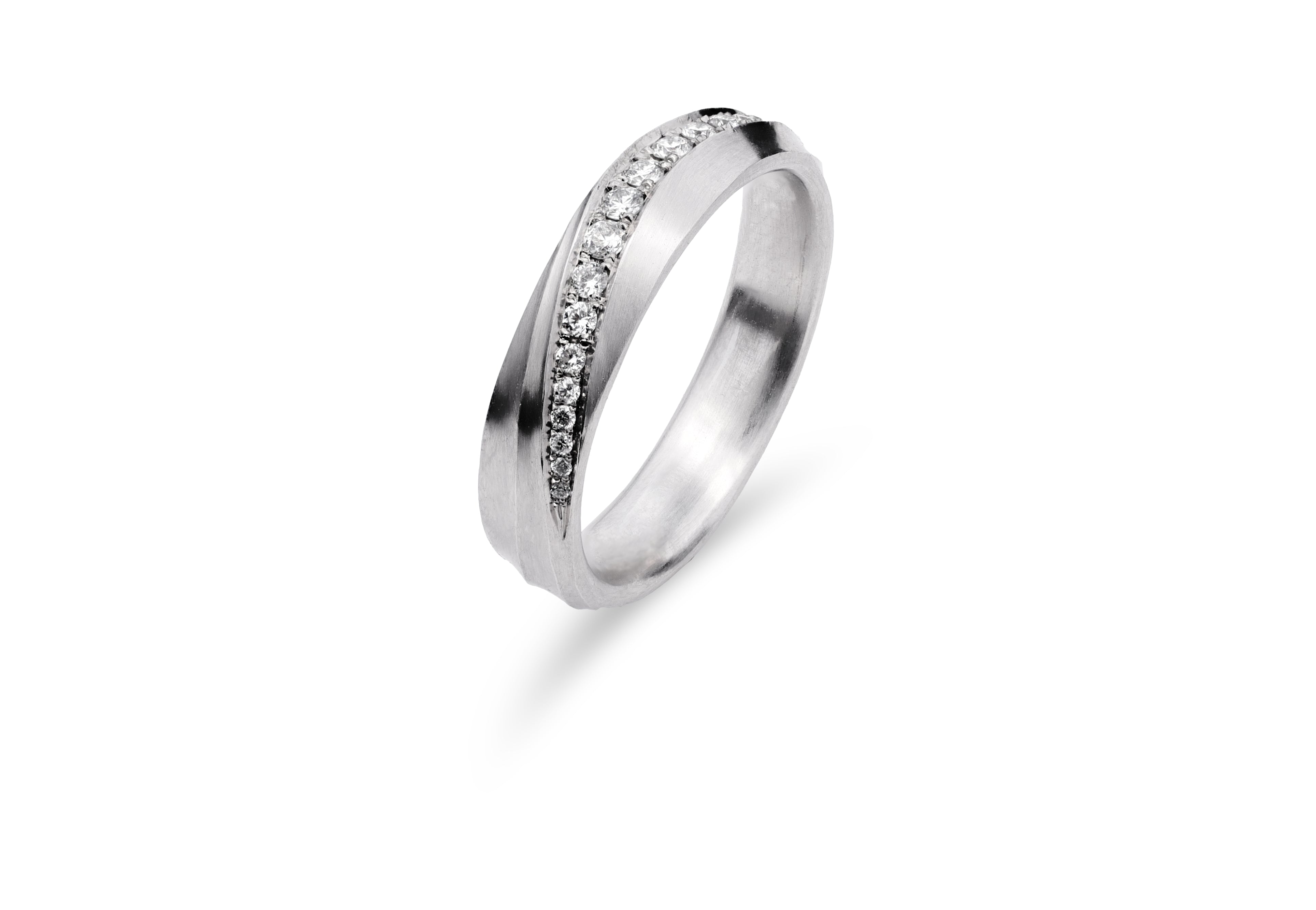 Platinum Diamond Aeolian IV Women's Wedding Band