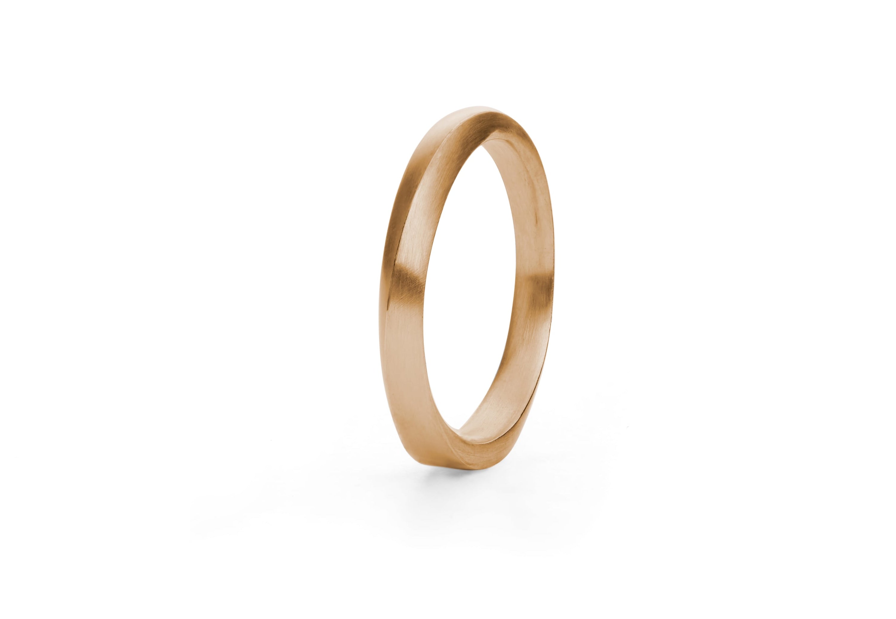Slim Mobius Wedding Band