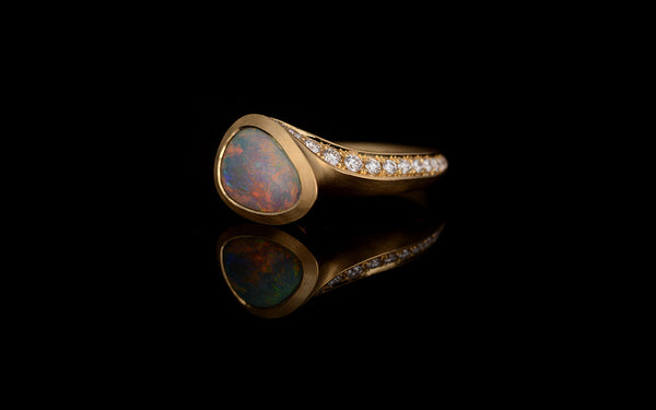 Lightening Ridge opal & diamond-set Arris ring