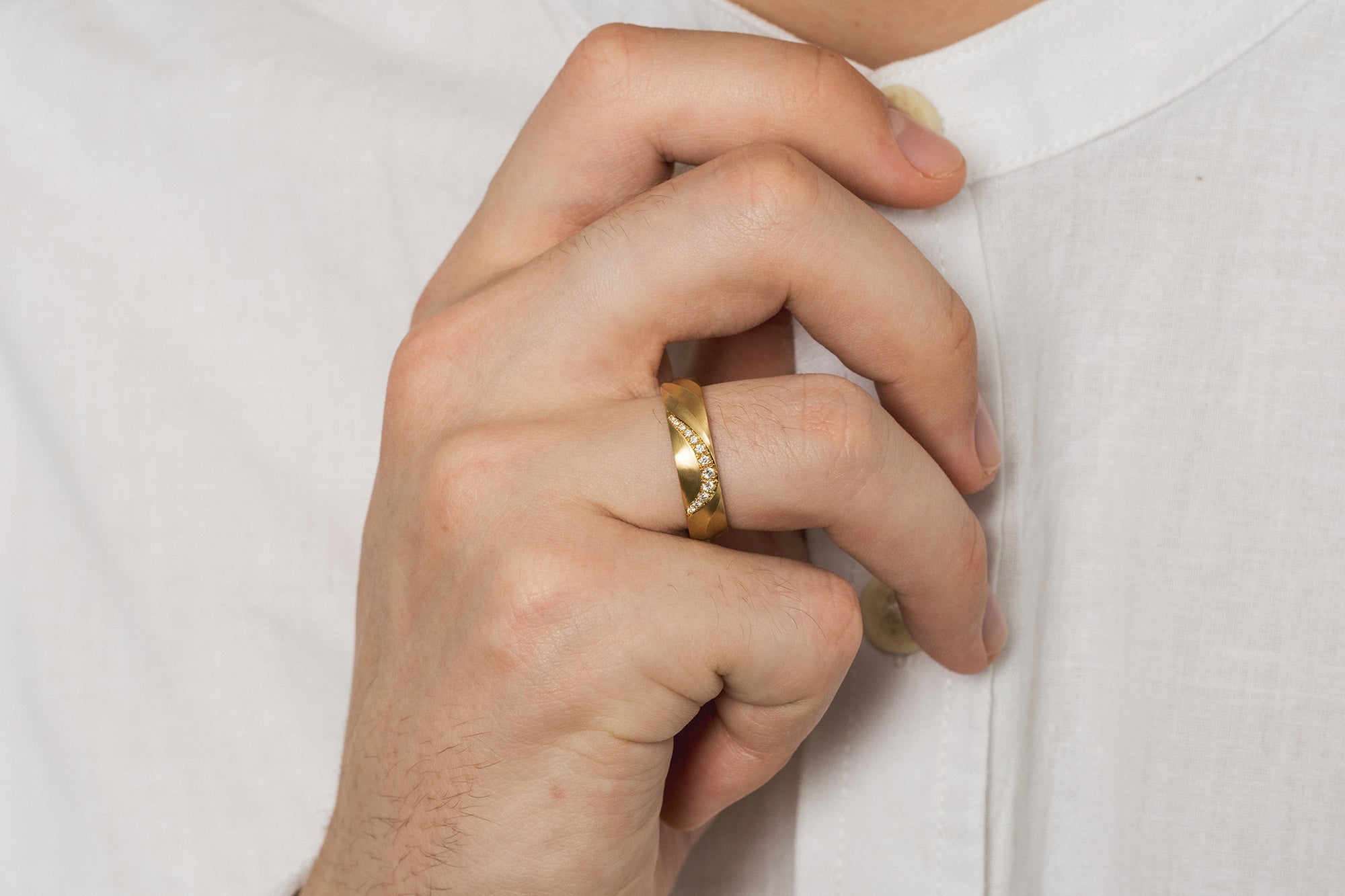 Engagement rings for men: 6 things to consider when proposing to your male partner