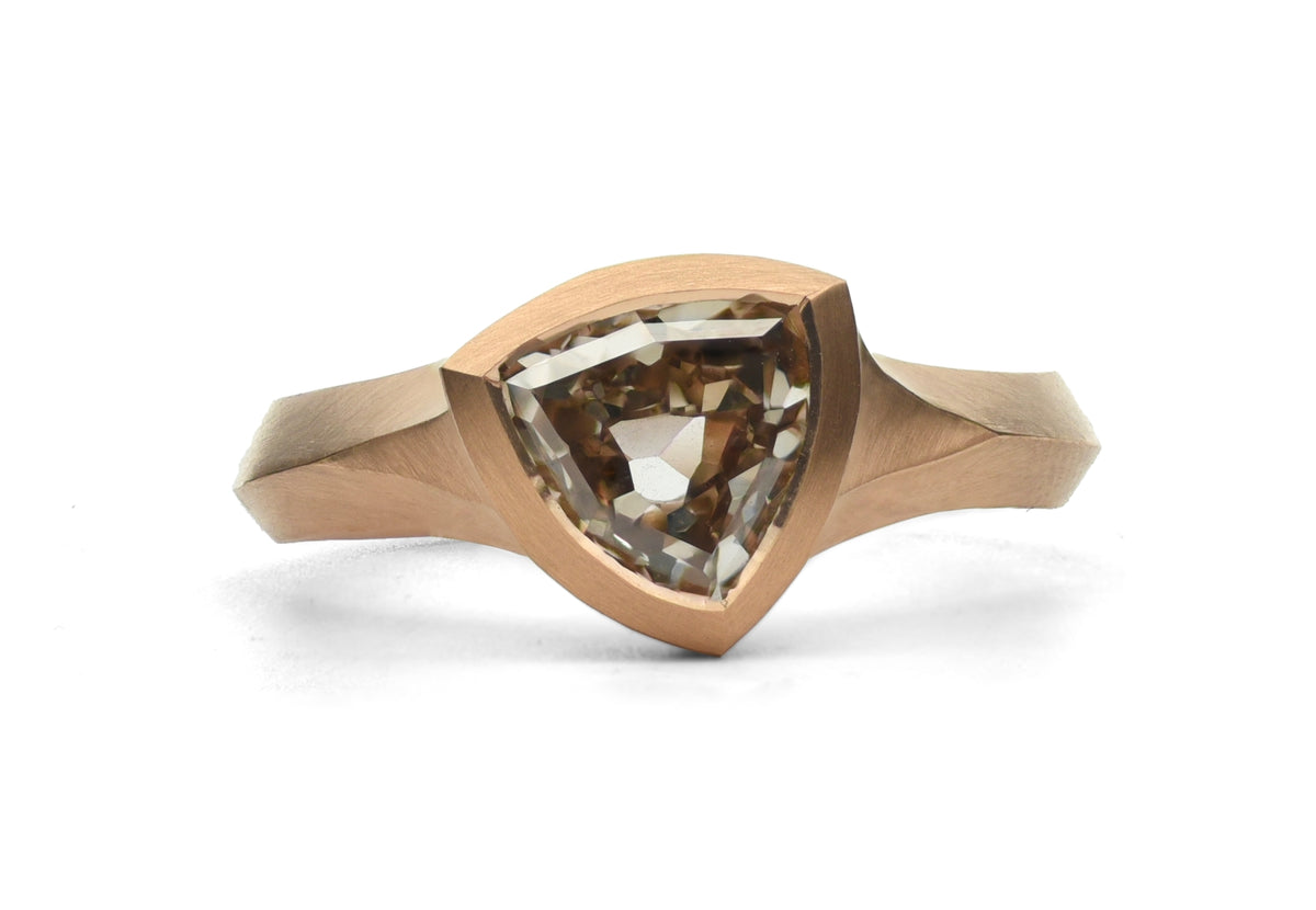 Trillian Rings 18ct Rose Gold Curved Trillian Cognac Diamond Arris Ring