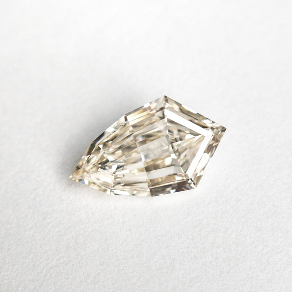 0.79ct 9.16x5.40x2.44mm SI1 C1 Shield Step Cut 23922-02