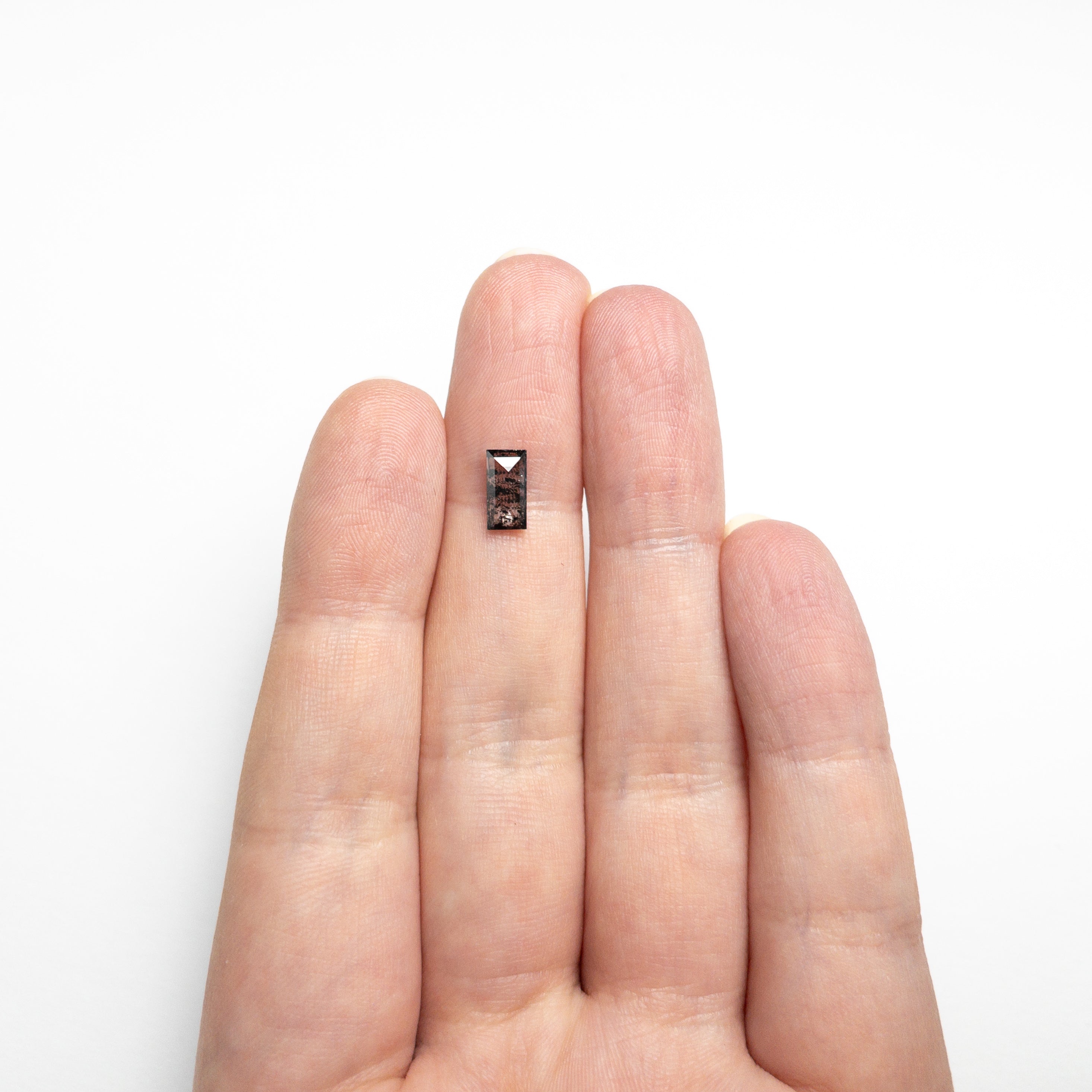 0.86ct 8.15x4.08x2.13mm Rectangle Step Cut 26786-03