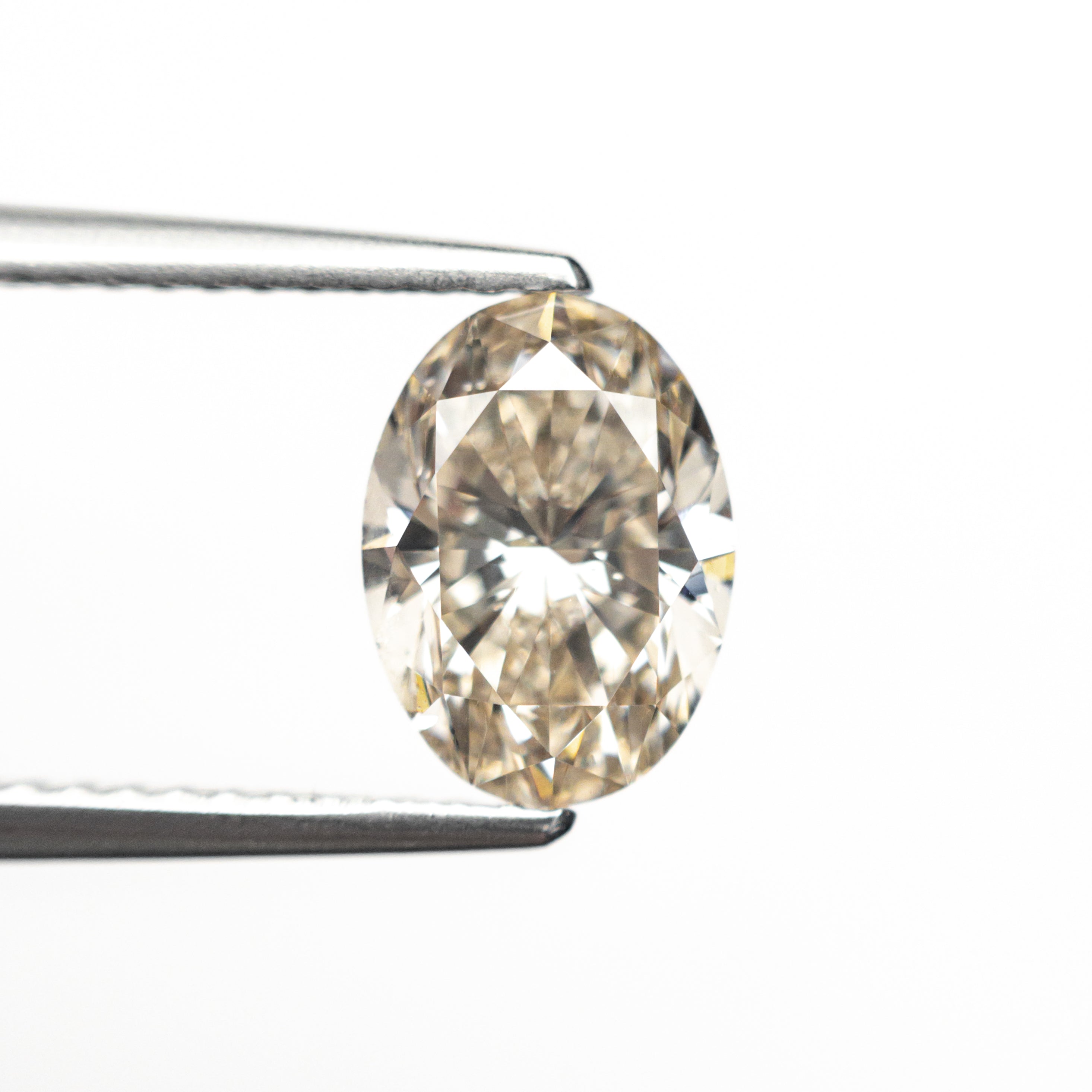 1.54ct 8.65x6.26x4.18mm SI1 C3 Oval Brilliant 27085-01