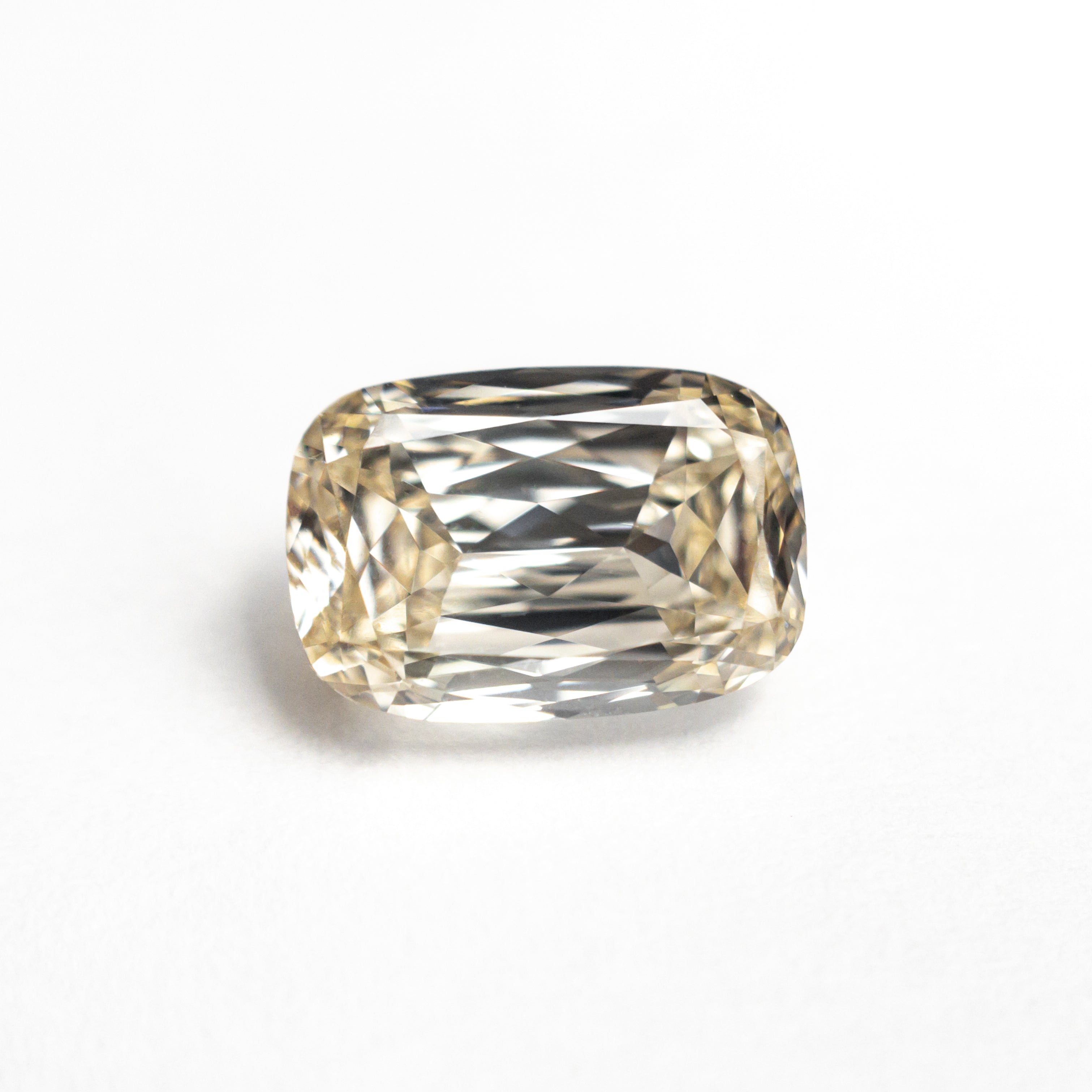2.01ct 8.74x5.96x4.02mm GIA VVS1 W-X Cushion Brilliant 27090-01