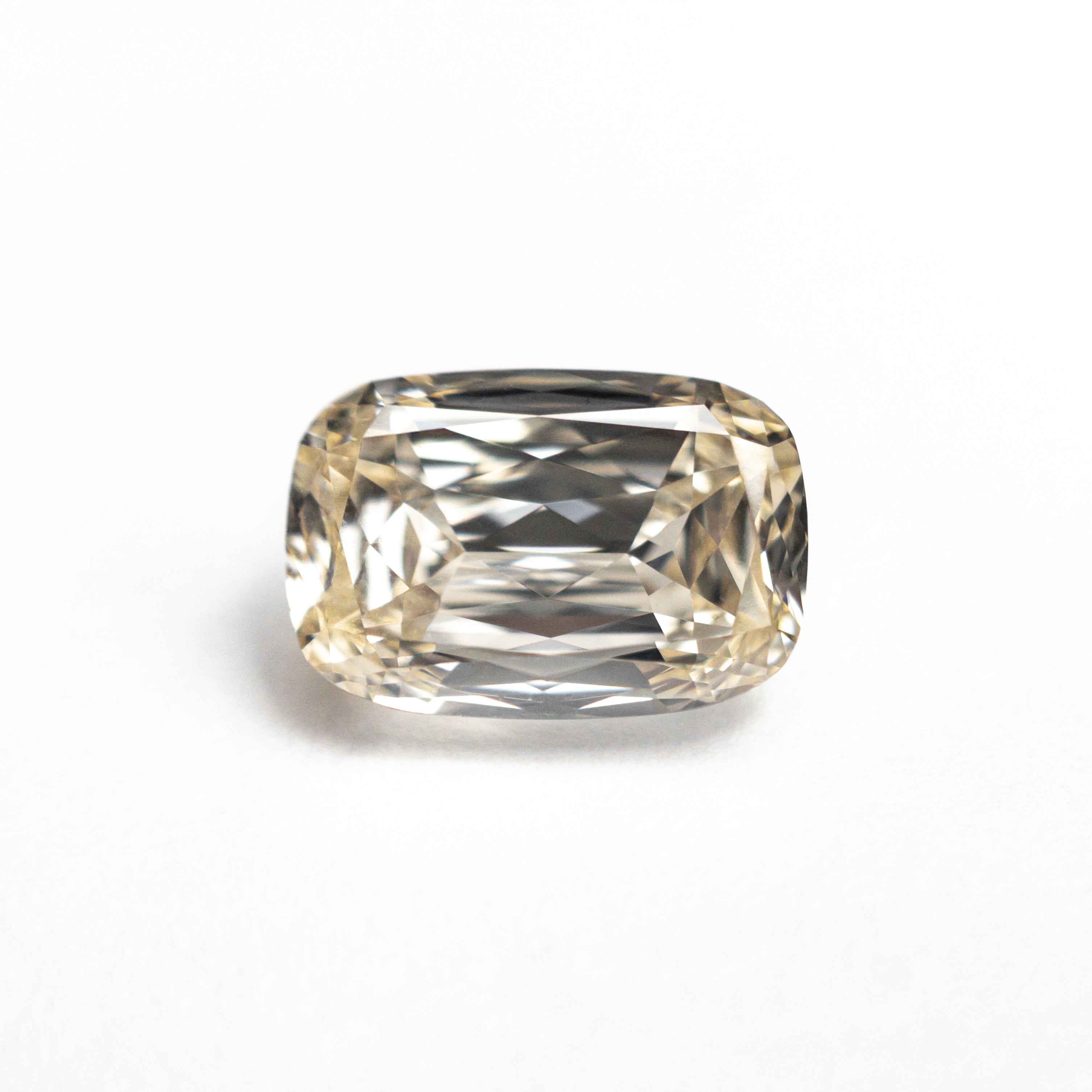 2.01ct 8.74x5.96x4.02mm GIA VVS1 W-X Cushion Brilliant 27090-01