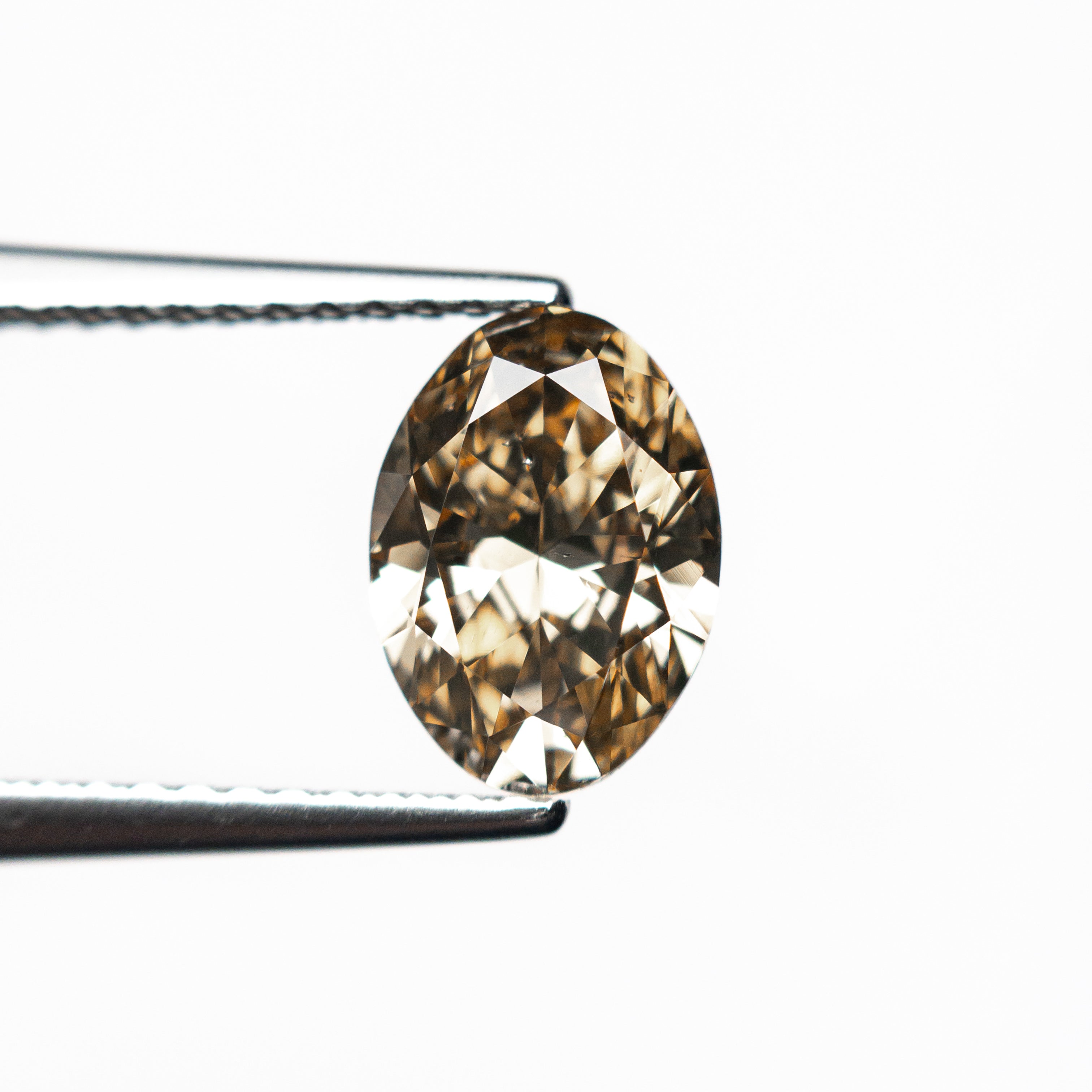1.25ct 8.54x6.17x3.58mm SI2 C7 Oval Brilliant 27106-01