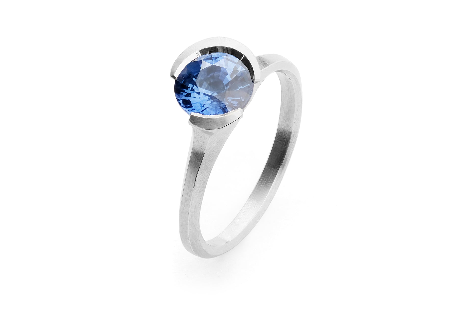 Arris blue sapphire platinum engagement ring