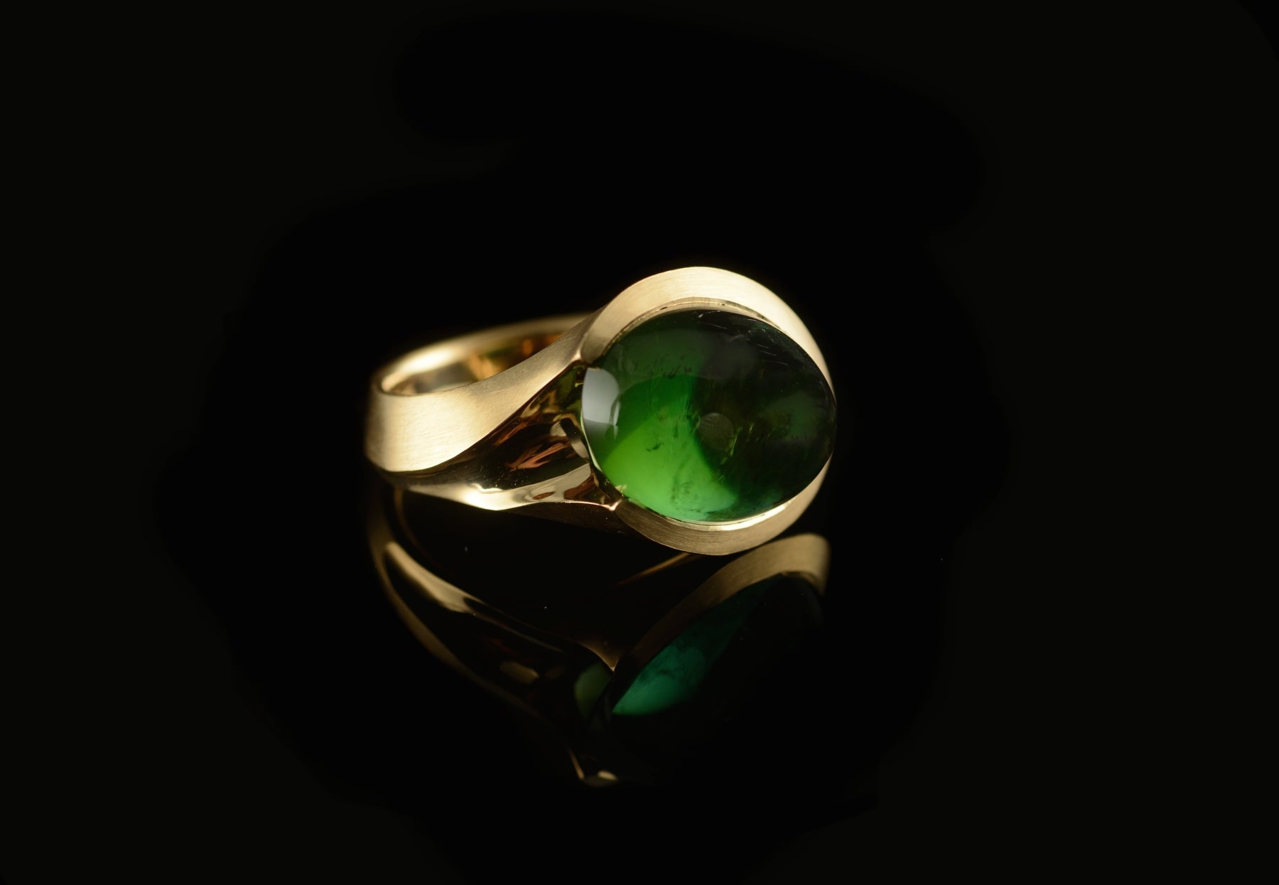 Arris green tourmaline rose gold ring