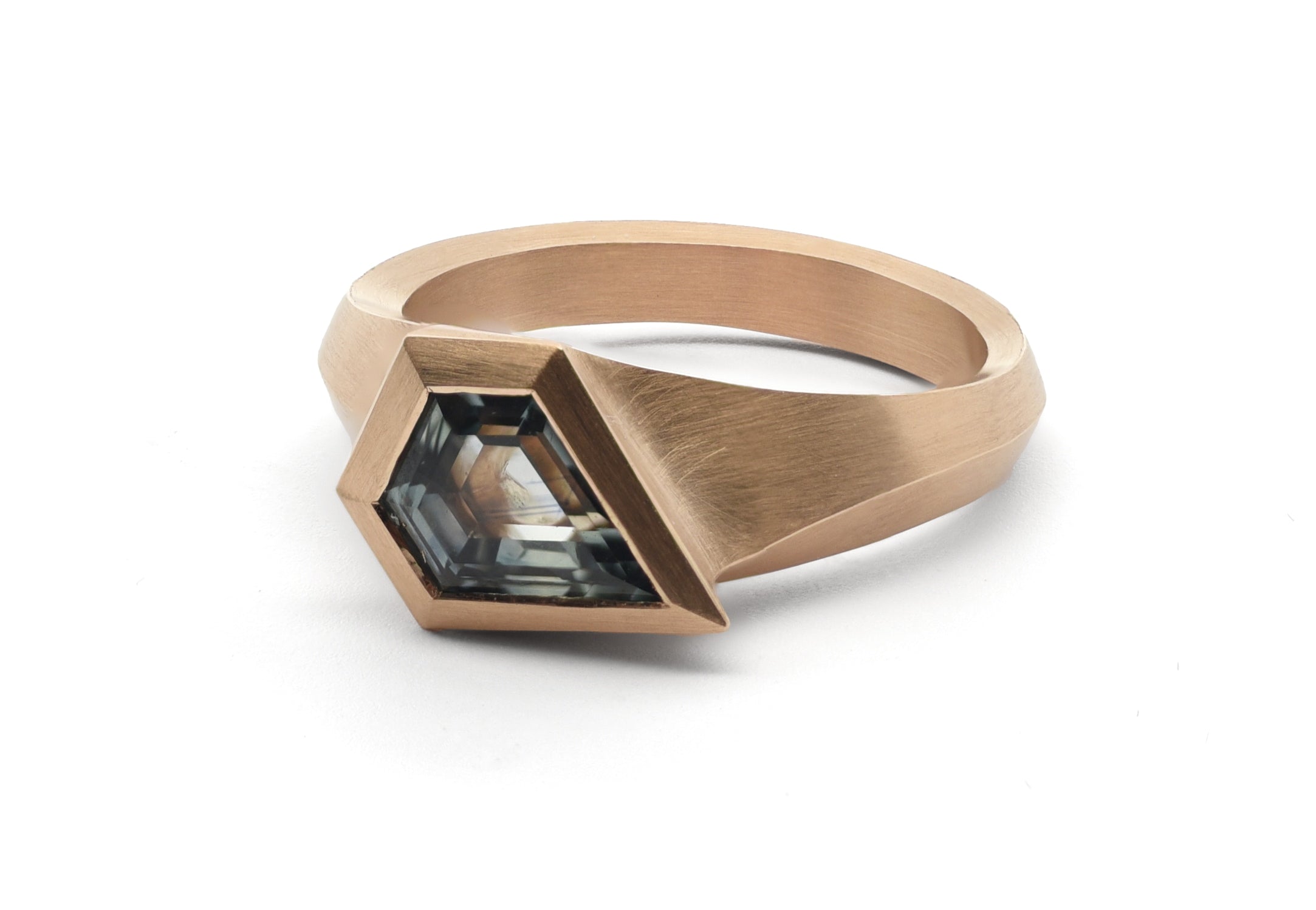 18ct Rose Gold Aegis Montana Sapphire Ring