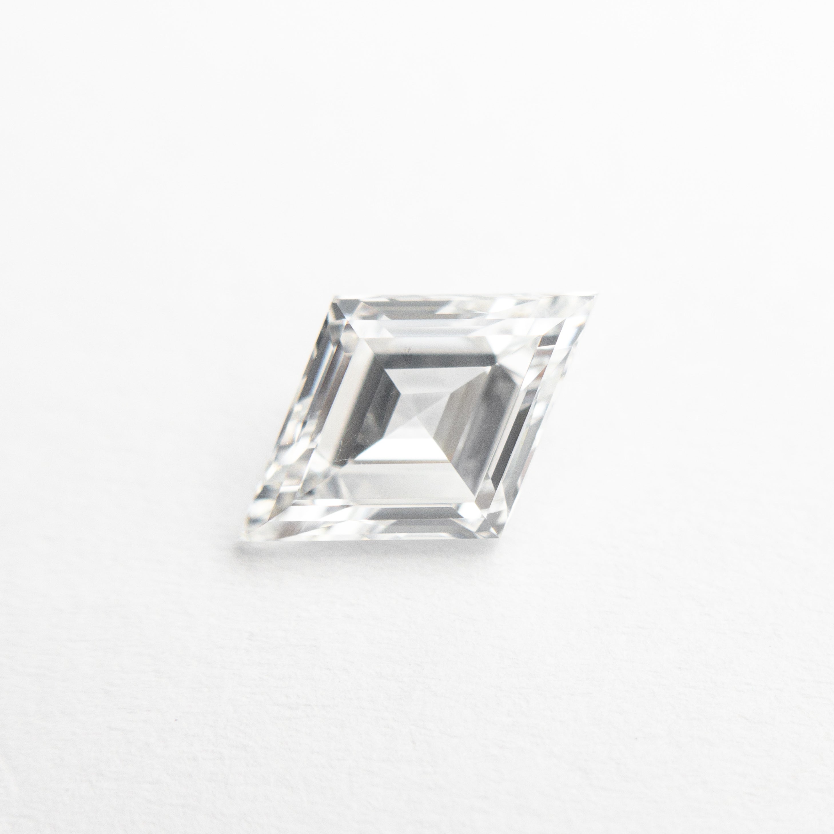 0.90ct 9.42x6.32x2.97mm GIA VS2 F Lozenge Step Cut 19390-01