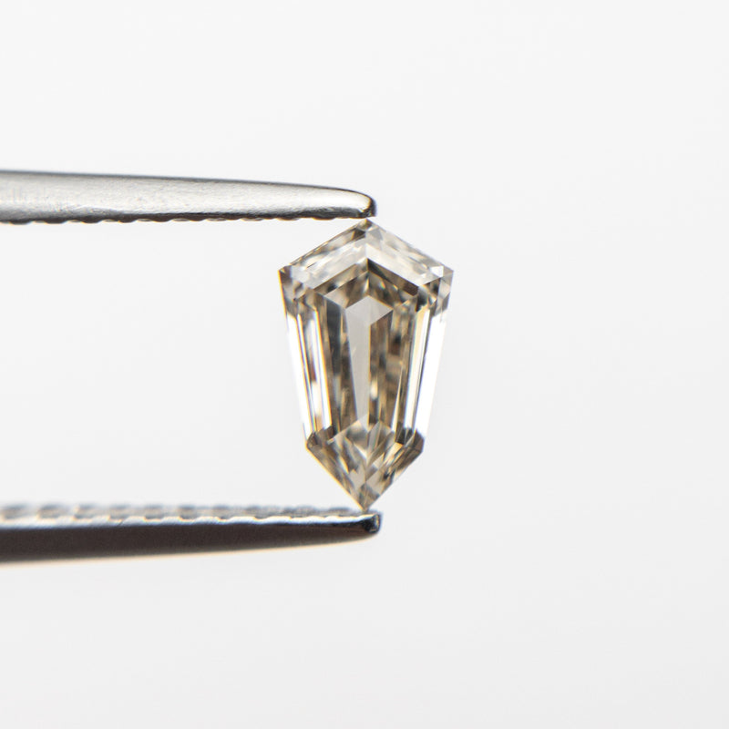 0.53ct 7.14x4.22x2.45mm Shield Step Cut 19164-06 🇨🇦 - Misfit Diamonds