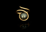 Yellow gold and Tahitian pearl Twist ring