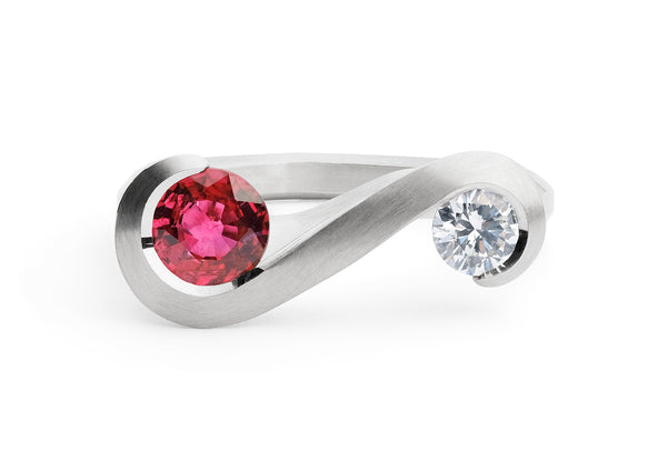 Zeta-Ring-platinum-ruby-white-diamond-1
